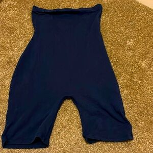 selling a crossover bodysuit from Popular 21!